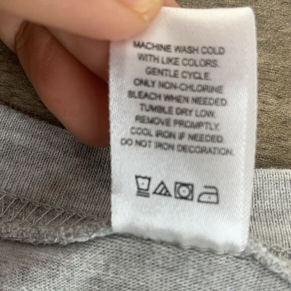 NASA Logo Women's T Shirt Size Medium Gray Blue Short Sleeve Top Pullover - Picture 7 of 7